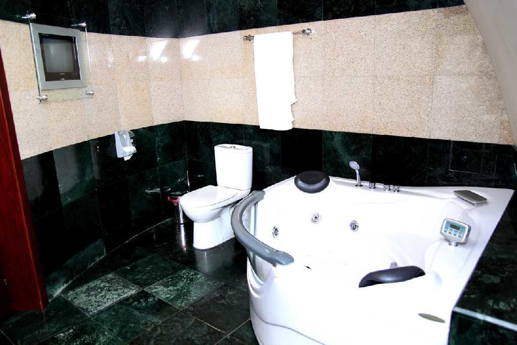 Hotel Sachveno Tbilisi Buitenkant foto