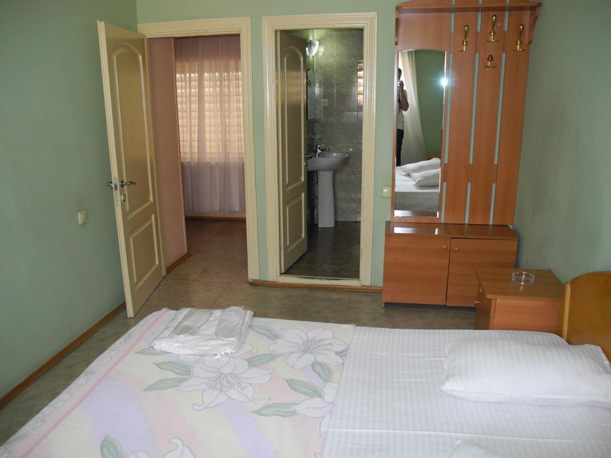 Hotel Sachveno Tbilisi Buitenkant foto